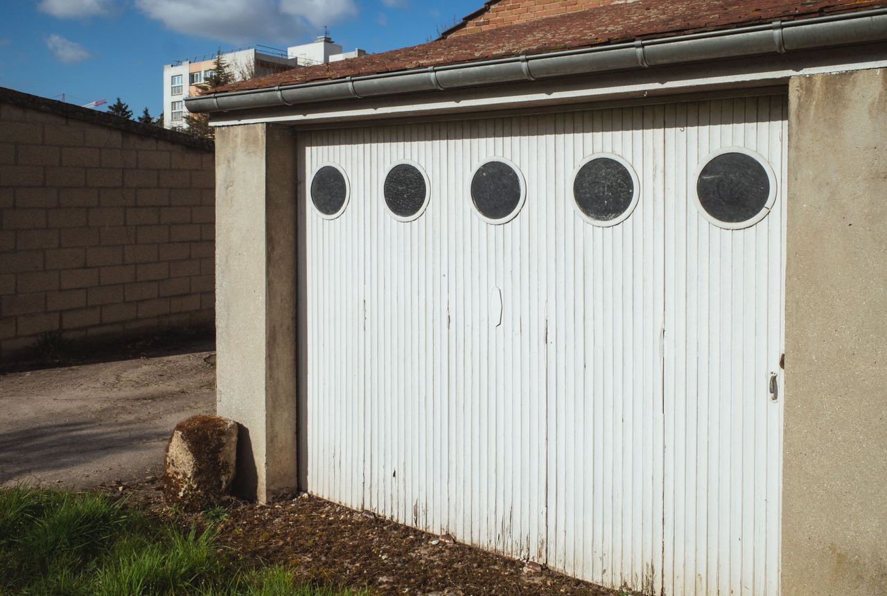 Garage door service in Cincinnati, OH